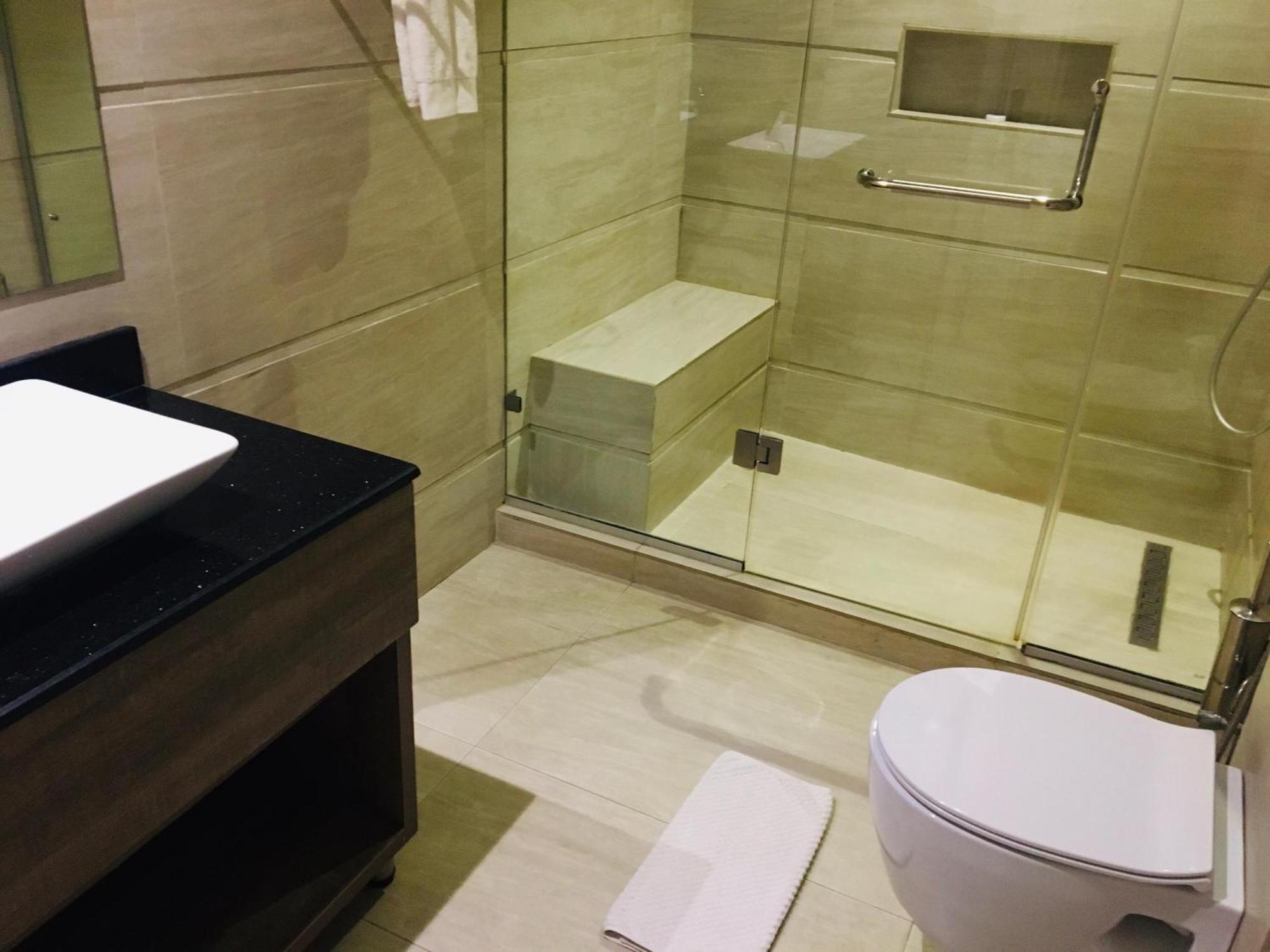 Summerset Continental Hotel Maitama By T E L E Hospitality Abuja Luaran gambar